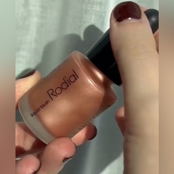 Rodial BLUSH DROPS - SUNSET KISS
15ml - NWT - Picture 5 of 13